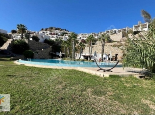 Bodrum Yalıkavak Kızılburunda Deniz Manzaralı Site İçinde 3+1 Satılık